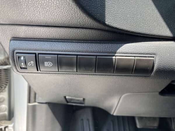 2023 Toyota Corolla LE - Image 6