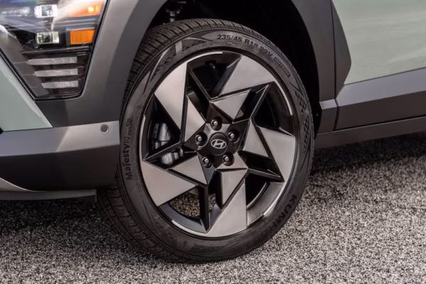 2025 Hyundai Kona - Image 5