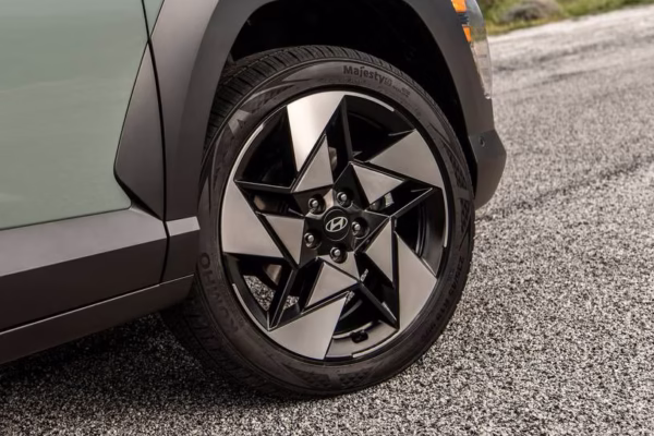 2025 Hyundai Kona - Image 7
